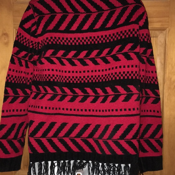 NWOT Vintage 1980’s fringed Sweater - Picture 3 of 4